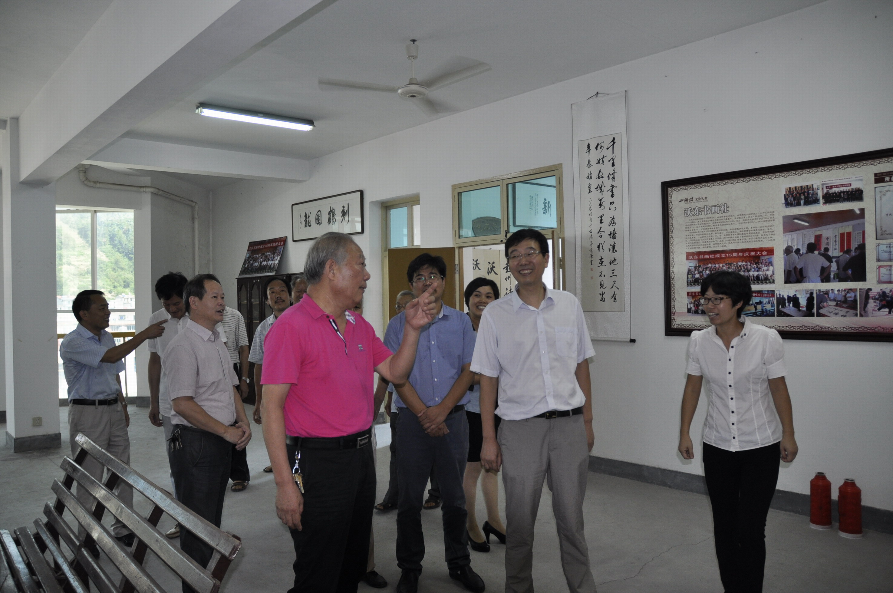 浙江省书法家协会顾问,绍兴市书法家